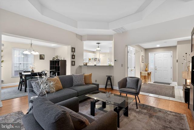 13 HEDGE ROW RD, Princeton, NJ 08540