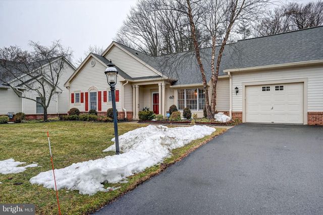 13 HEDGE ROW RD, Princeton, NJ 08540