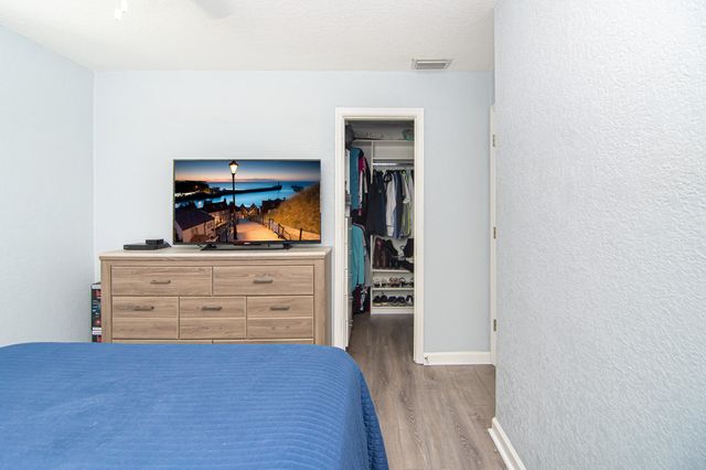 5711 NW 48th Avenue, Tamarac, FL 33319