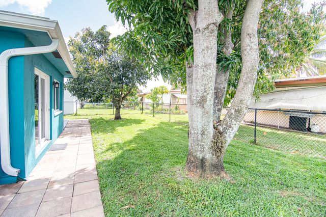 5711 NW 48th Avenue, Tamarac, FL 33319