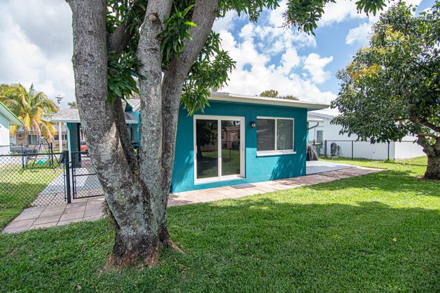 5711 NW 48th Avenue, Tamarac, FL 33319