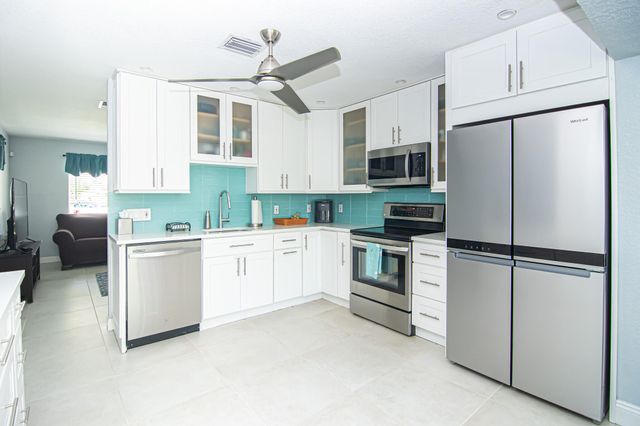 5711 NW 48th Avenue, Tamarac, FL 33319