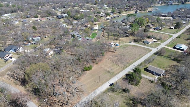 47 Kanakoa Drive, Tool, TX 75143