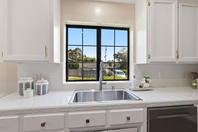 295 Day Valley Road, Aptos, CA 95003