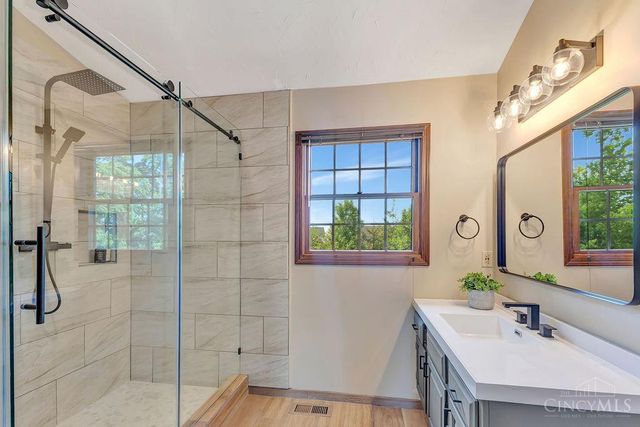 5757 McCarthy Court, West Chester, OH 45069