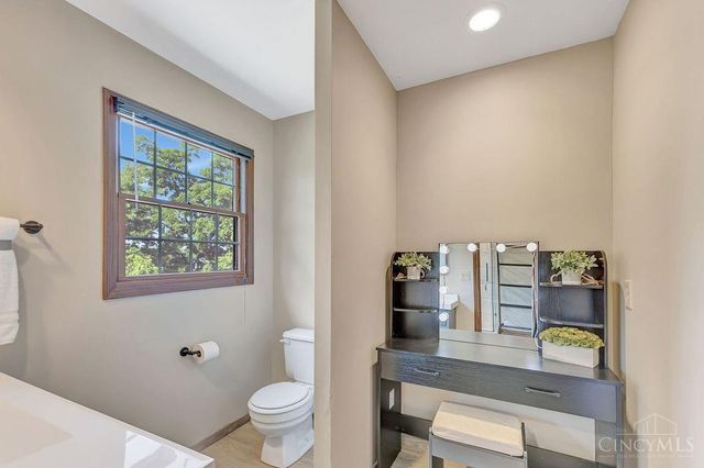 5757 McCarthy Court, West Chester, OH 45069