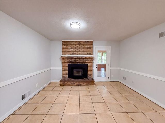 1653 E Kellogg Circle, Douglasville, GA 30134