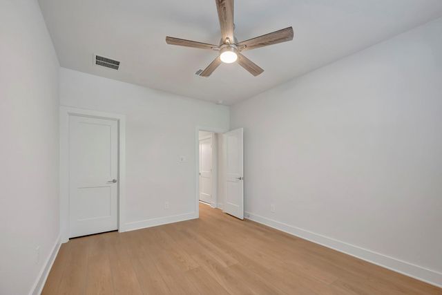 455 6th Street, Magnolia, TX 77355