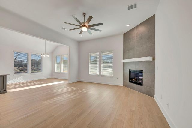 455 6th Street, Magnolia, TX 77355