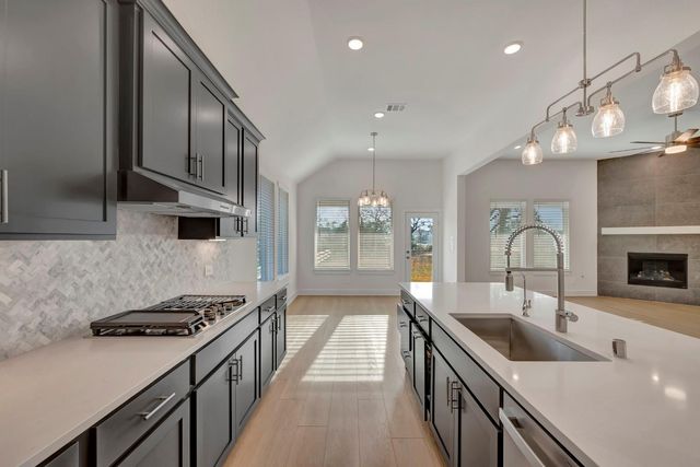 455 6th Street, Magnolia, TX 77355