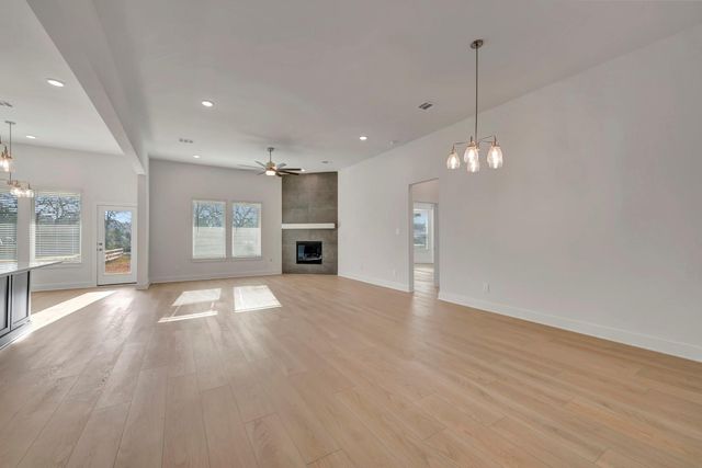 455 6th Street, Magnolia, TX 77355