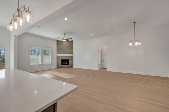 455 6th Street, Magnolia, TX 77355