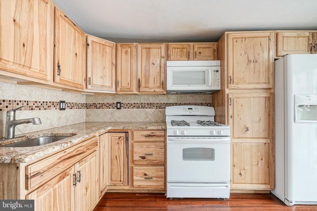 3333 LIVINGSTON ST, Philadelphia, PA 19134