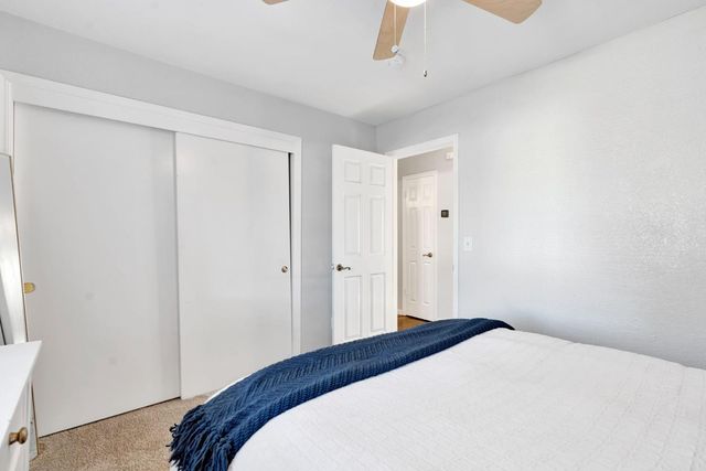 42 Mckelvy Ave, Clovis, CA 93611