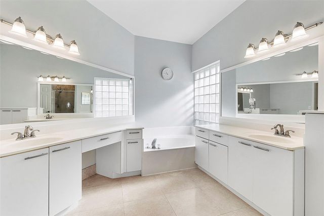 10650 NW 48th St, Coral Springs, FL 33076