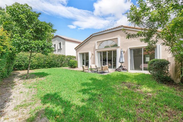 10650 NW 48th St, Coral Springs, FL 33076