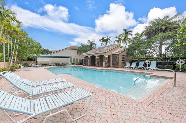 10650 NW 48th St, Coral Springs, FL 33076