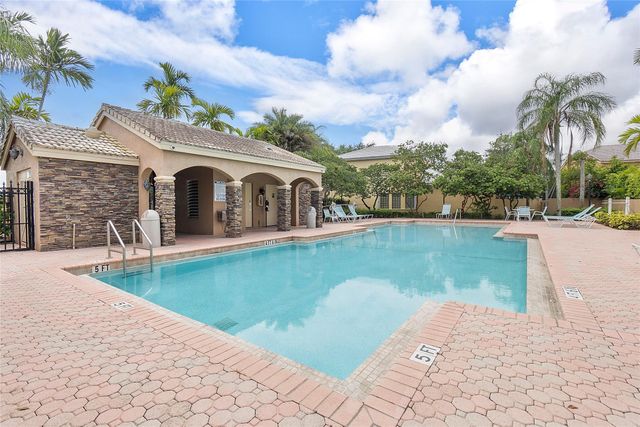 10650 NW 48th St, Coral Springs, FL 33076