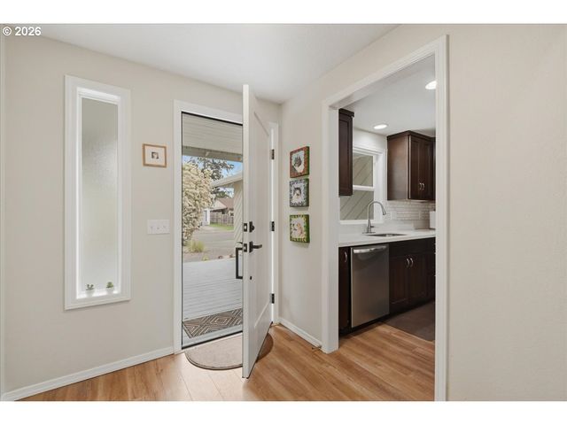 4620 Sw 183RD Ct, Beaverton, OR 97078