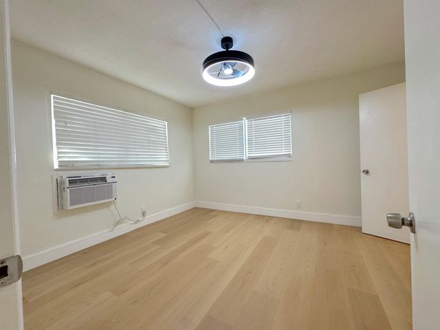 2815 NE 33rd Avenue 106, Fort Lauderdale, FL 33308