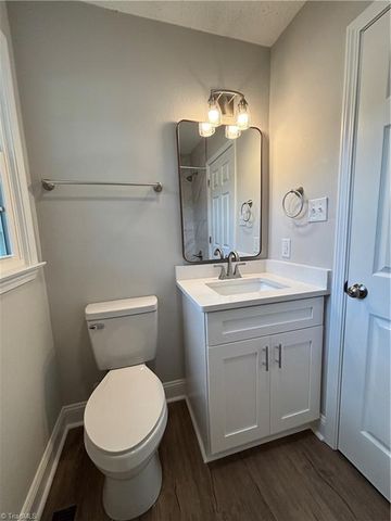 1348 Calvert Drive, Winston-salem, NC 27107
