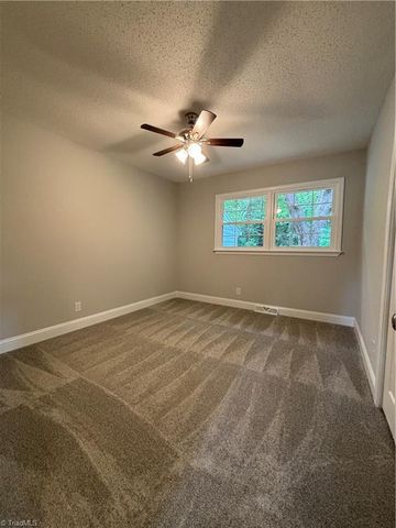 1348 Calvert Drive, Winston-salem, NC 27107