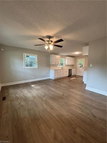 1348 Calvert Drive, Winston-salem, NC 27107