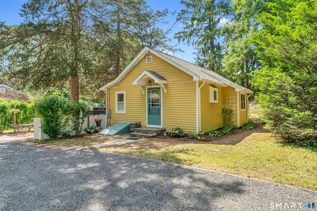 34 Sunset Avenue, Old Saybrook, CT 06475