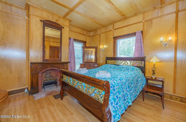 28 Main Street, Lake Luzerne, NY 12846