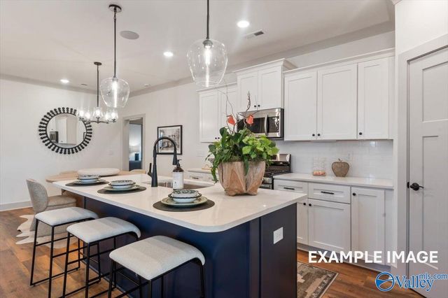 1005 Maplehurst Street, Priceville, AL 35603