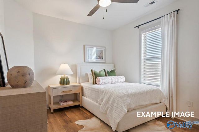 1005 Maplehurst Street, Priceville, AL 35603