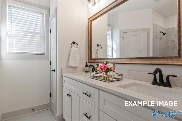 1005 Maplehurst Street, Priceville, AL 35603