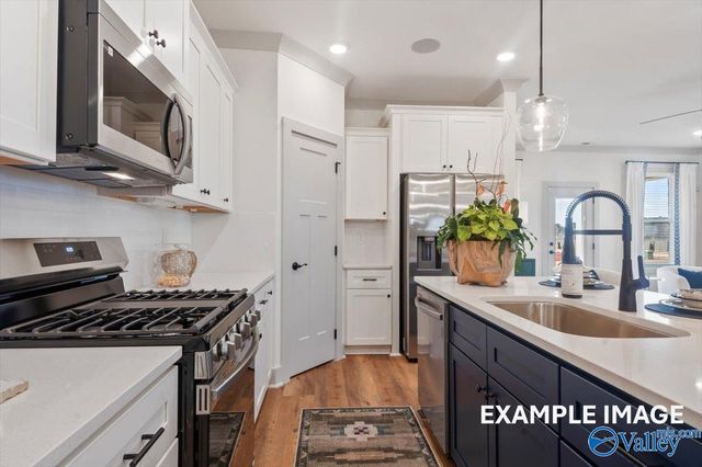 1005 Maplehurst Street, Priceville, AL 35603