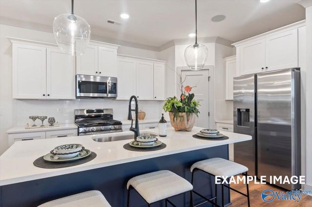 1005 Maplehurst Street, Priceville, AL 35603