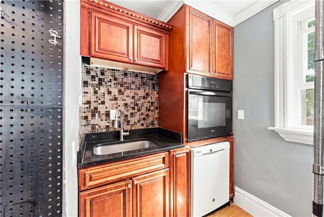 186 California Avenue, Providence, RI 02905