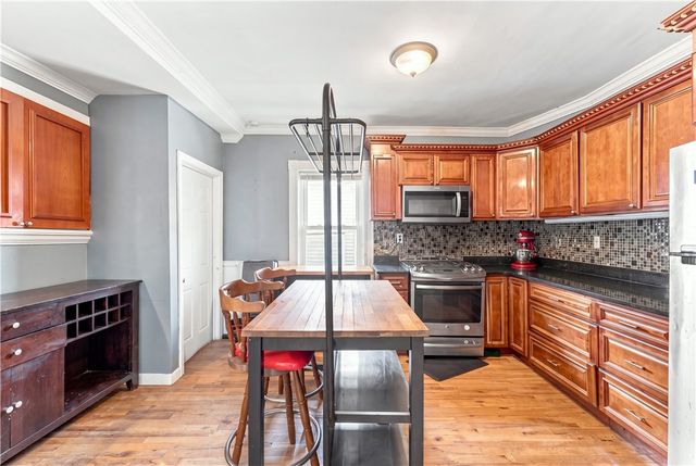 186 California Avenue, Providence, RI 02905