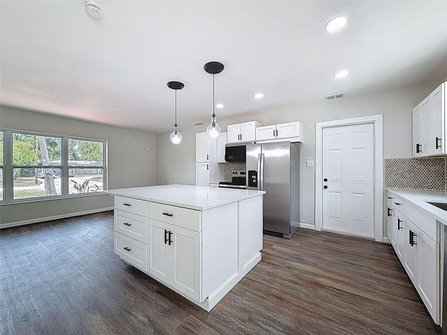 7648 15TH AVENUE N, St Petersburg, FL 33710