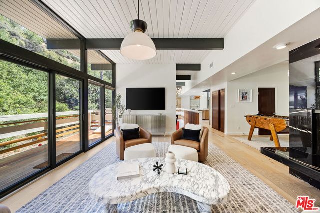 3905 Pacheco Drive, Sherman Oaks, CA 91403