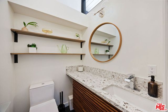 3905 Pacheco Drive, Sherman Oaks, CA 91403