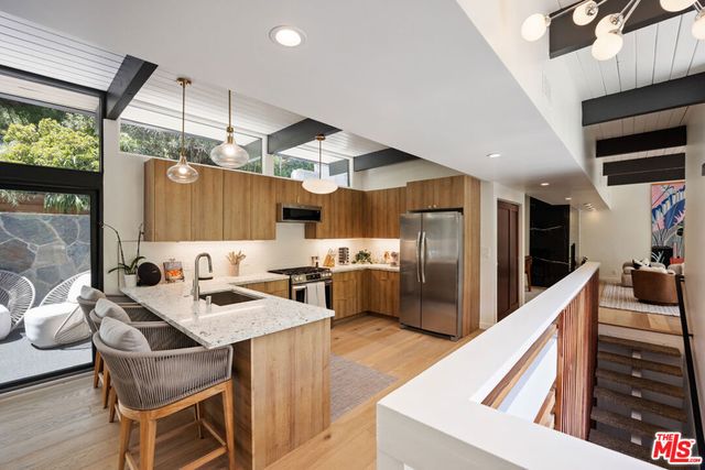 3905 Pacheco Drive, Sherman Oaks, CA 91403