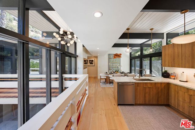 3905 Pacheco Drive, Sherman Oaks, CA 91403