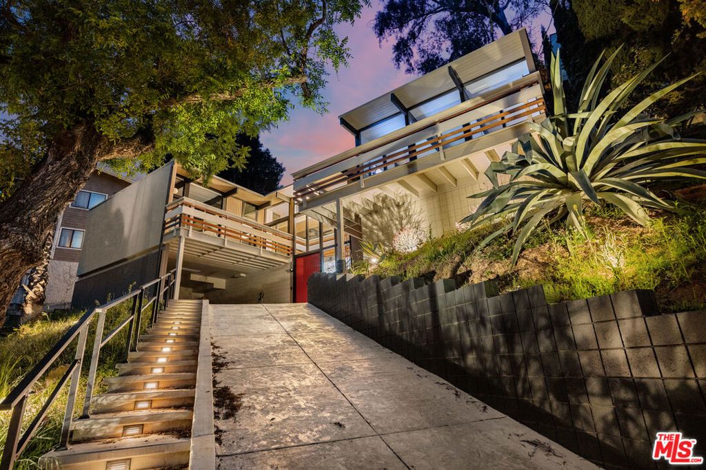 3905 Pacheco Drive, Sherman Oaks, CA 91403