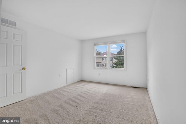 153 HUNSICKER DR, Collegeville, PA 19426