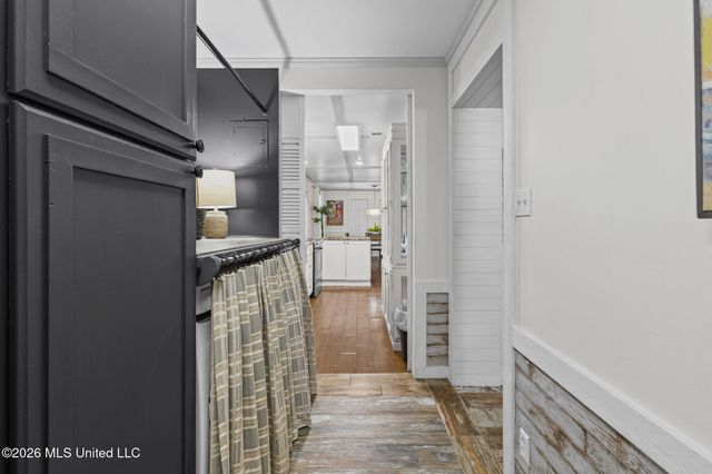 1560 E Second Street, Pass Christian, MS 39571