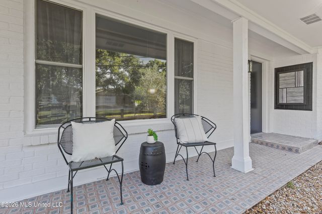 1560 E Second Street, Pass Christian, MS 39571