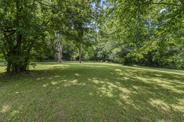 207 Fonnic Dr, Goodlettsville, TN 37072