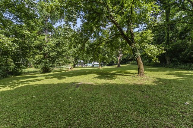 207 Fonnic Dr, Goodlettsville, TN 37072