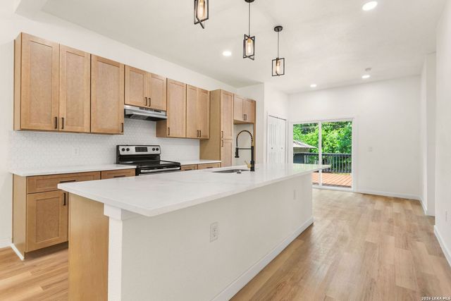 1109 W Huisache Avenue, San Antonio, TX 78201
