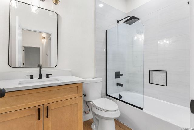 1109 W Huisache Avenue, San Antonio, TX 78201