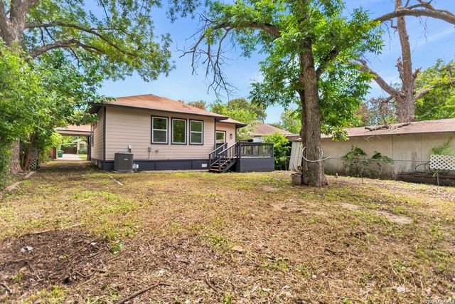 1109 W Huisache Avenue, San Antonio, TX 78201